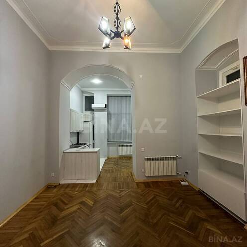 İcarəyə verilir 1 otaqlı ofis 55 m², 28 May m., photo 1 from 12