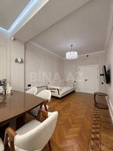 Satılır 3 otaqlı köhnə tikili 102 m², Nizami m., photo 3 from 13