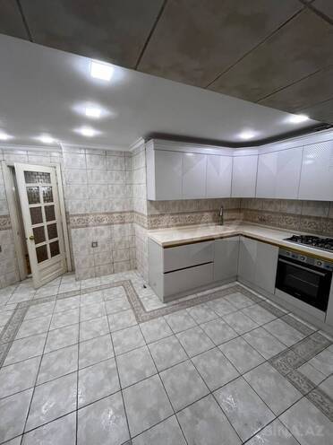 Satılır 5 otaqlı köhnə tikili 150 m², 28 May m., photo 15 from 18