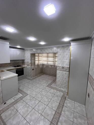 Satılır 5 otaqlı köhnə tikili 150 m², 28 May m., photo 14 from 18