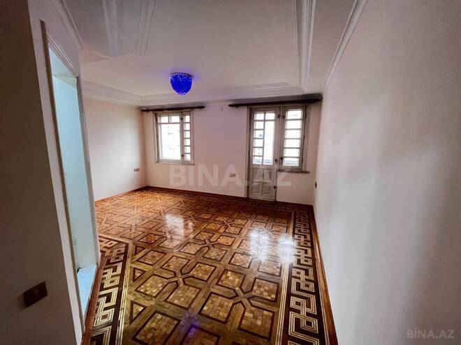 Satılır 5 otaqlı köhnə tikili 150 m², 28 May m., photo 7 from 18