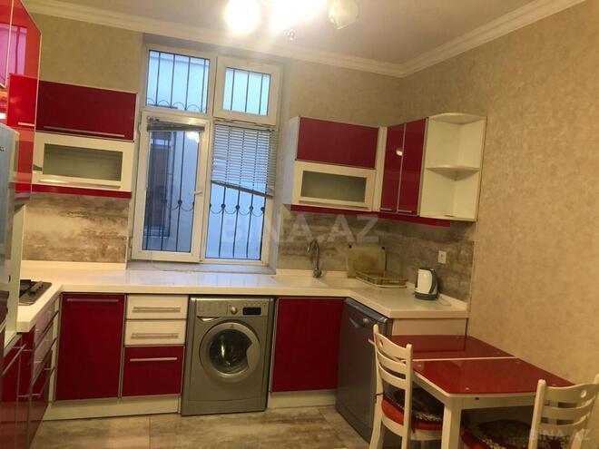 İcarəyə verilir 3 otaqlı köhnə tikili 75 m², Sahil m., photo 9 from 13