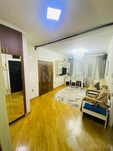 Продается 3-комн. вторичка 80 м², м. Азадлыг проспекти, photo 1 from 19