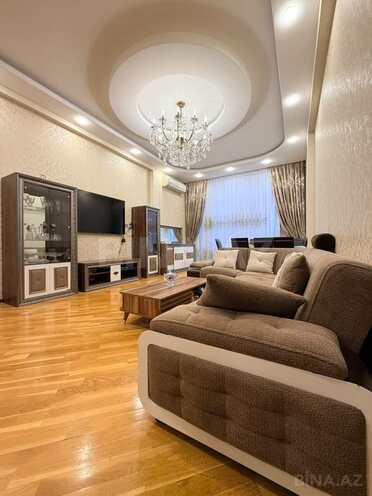 Продается 3-комн. новостройка 90 м², м. 28 мая, photo 3 from 9