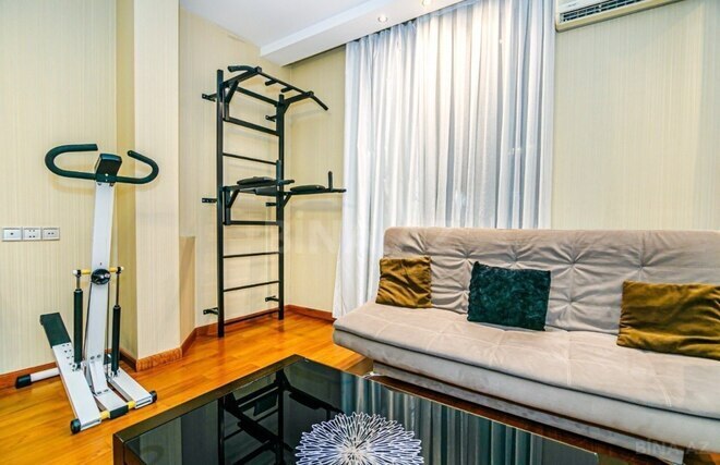 Сдаётся 3-комн. вторичка 85 м², м. Сахил, photo 7 from 12