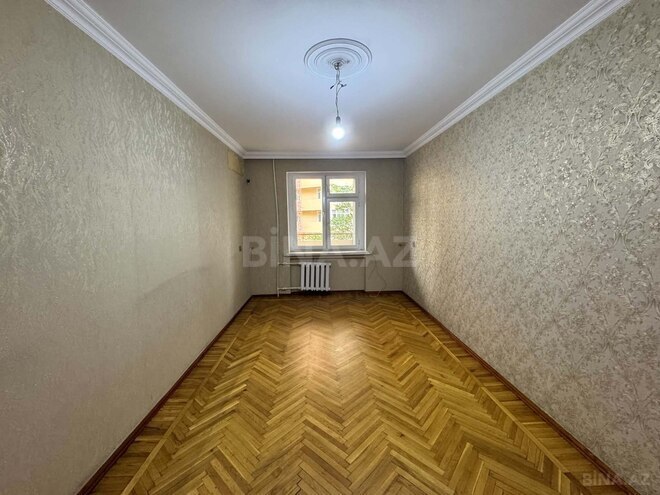 Satılır 4 otaqlı köhnə tikili 100 m², Azadlıq Prospekti m., photo 1 from 27