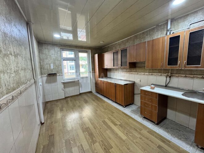 Satılır 4 otaqlı köhnə tikili 100 m², Azadlıq Prospekti m., photo 19 from 27