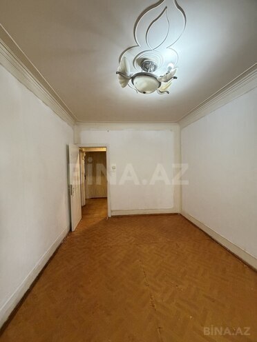 Satılır 4 otaqlı köhnə tikili 100 m², Bakıxanov q., photo 8 from 18