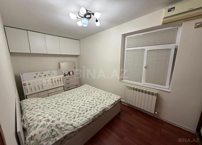 Продается 2-комн. вторичка 55 м², м. Элмляр Академиясы, photo 1 from 7