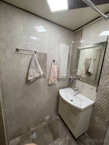 Продается 2-комн. вторичка 65 м², м. Ази Асланов, photo 21 from 22