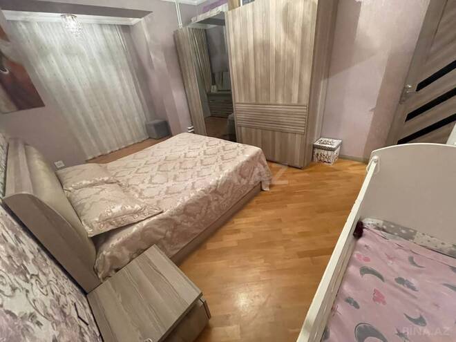 Продается 2-комн. вторичка 65 м², м. Ази Асланов, photo 7 from 22