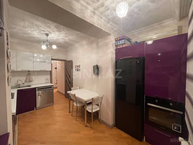 Продается 2-комн. вторичка 65 м², м. Ази Асланов, photo 12 from 22