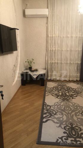 Продается 3-комн. вторичка 60 м², м. Азадлыг проспекти, photo 1 from 8