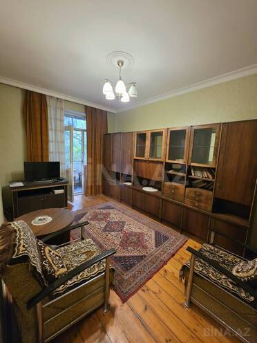 Satılır 2 otaqlı köhnə tikili 50 m², Nəsimi r., photo 3 from 13