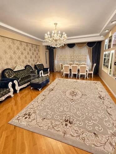 Сдаётся 3-комн. новостройка 143 м², м. Нефтчиляр, photo 1 from 15