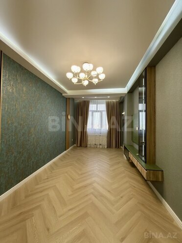 Продаётся 3-комн. новостройка 90 м², м. Нефтчиляр, photo 1 from 13