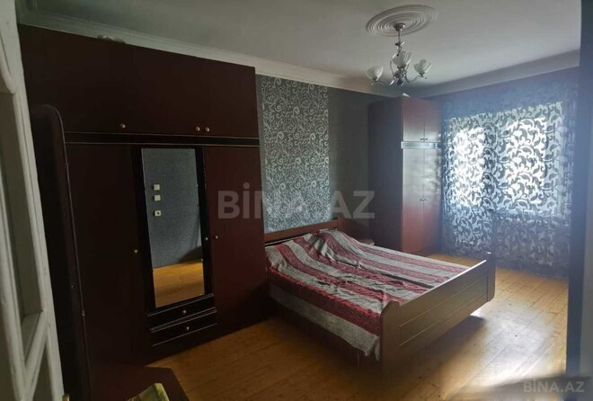 Satılır 4 otaqlı köhnə tikili 100 m², Xalqlar Dostluğu m., photo 3 from 9