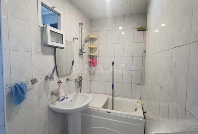 Satılır 4 otaqlı köhnə tikili 100 m², Xalqlar Dostluğu m., photo 8 from 9