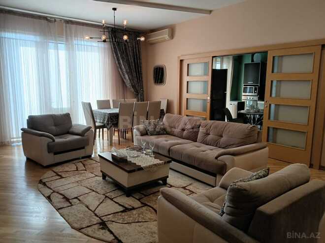 İcarəyə verilir 3 otaqlı yeni tikili 130 m², 28 May m., photo 7 from 31