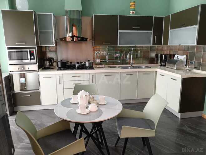 İcarəyə verilir 3 otaqlı yeni tikili 130 m², 28 May m., photo 19 from 31