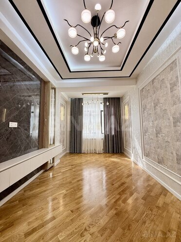 Продаётся 3-комн. новостройка 90 м², м. Нефтчиляр, photo 1 from 10