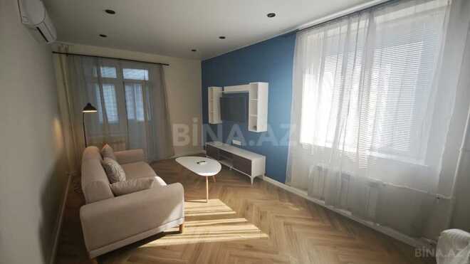 İcarəyə verilir 2 otaqlı köhnə tikili 60 m², 28 May m., photo 1 from 9
