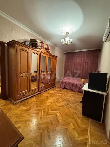 Сдается 3-комн. новостройка 130 м², м. 28 мая, photo 1 from 11