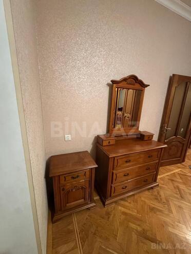 Сдается 3-комн. новостройка 130 м², м. 28 мая, photo 8 from 11