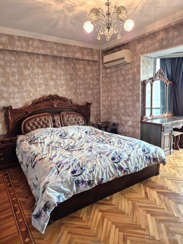 İcarəyə verilir 2 otaqlı yeni tikili 75 m², 28 May m., photo 9 from 12