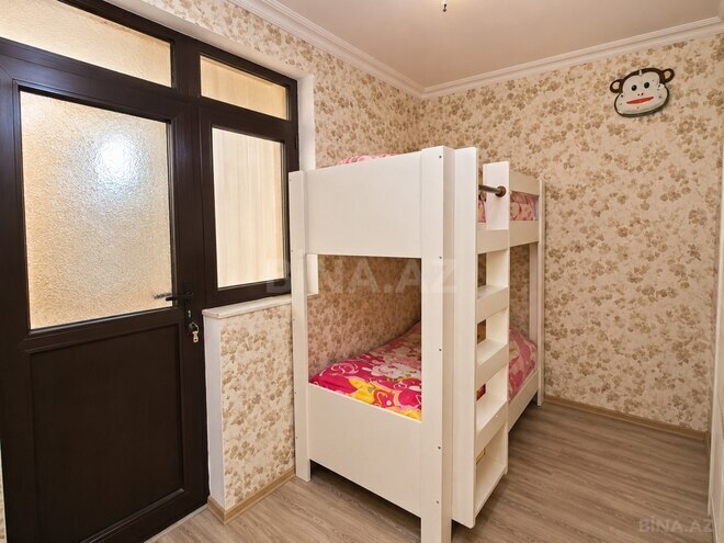 Продается 4-комн. вторичка 65 м², пос. Бакиханова, photo 7 from 13