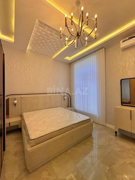 6 otaqlı həyət evi/bağ evi - Mərdəkan q. - 300 m² (13)