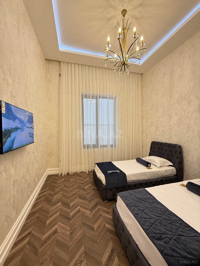5 otaqlı həyət evi/bağ evi - Mərdəkan q. - 280 m² (22)