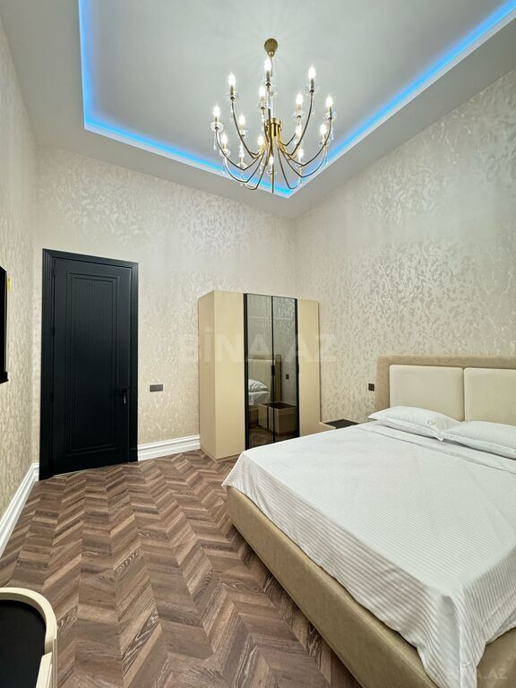 5 otaqlı həyət evi/bağ evi - Mərdəkan q. - 280 m² (21)