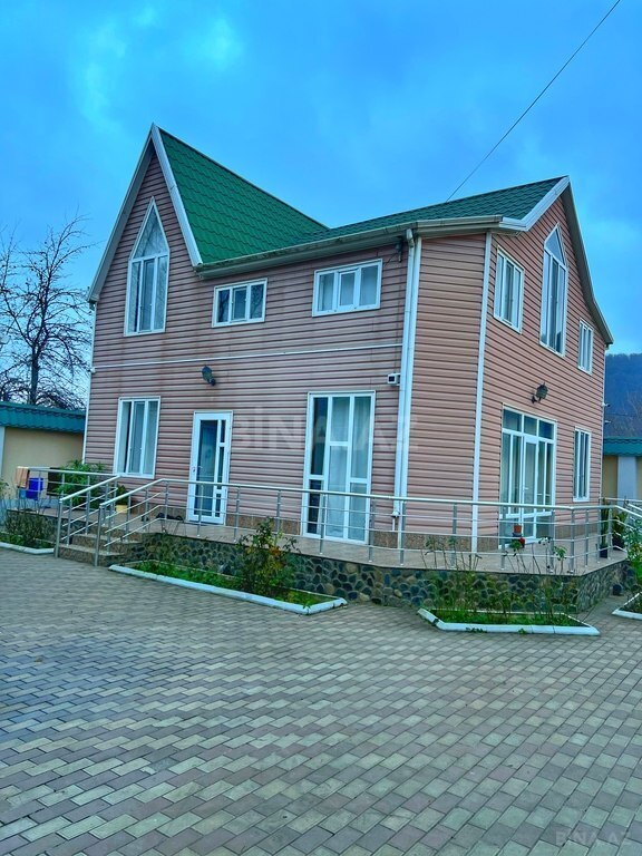 6 otaqlı həyət evi/bağ evi - Quba - 200 m² (2)