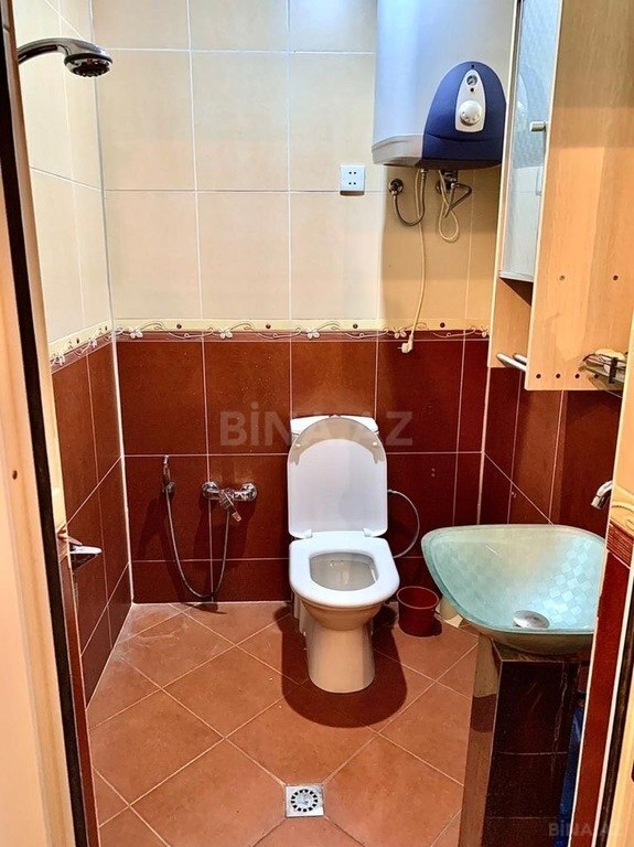 5 otaqlı həyət evi/bağ evi - Novxanı q. - 400 m² (16)
