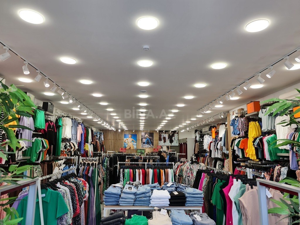 Obyekt - İnşaatçılar m. - 360 m² (13)