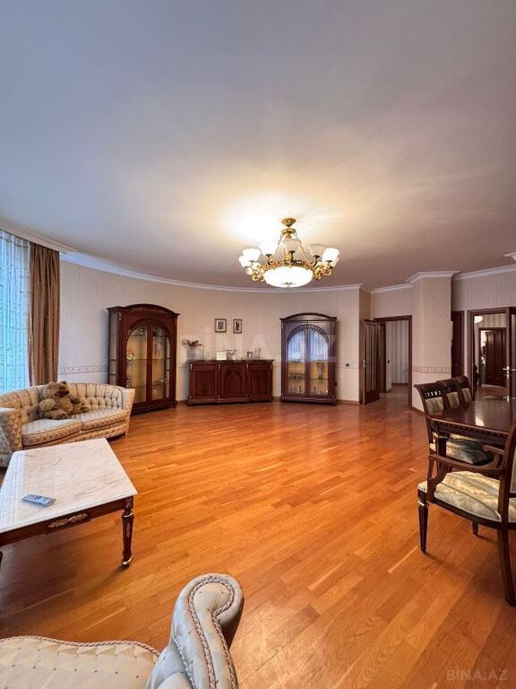 4-комн. новостройка - м. 28 мая - 230 м² (3)