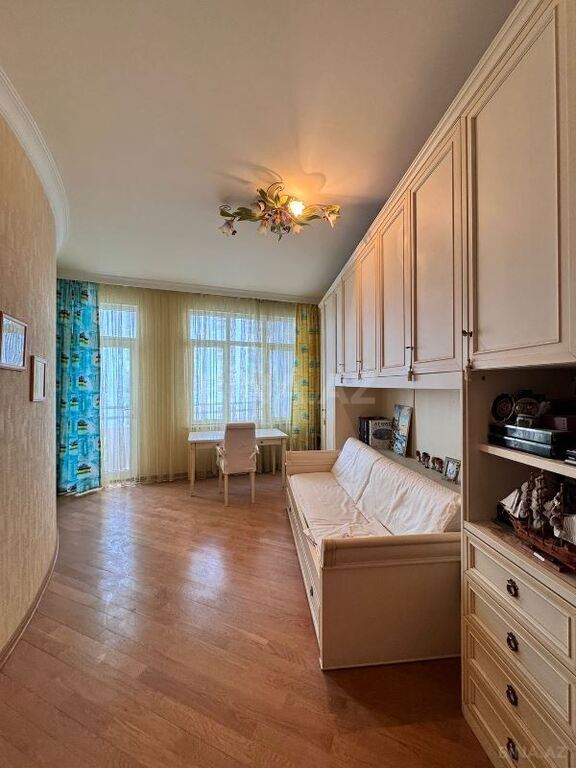 4-комн. новостройка - м. 28 мая - 230 м² (16)