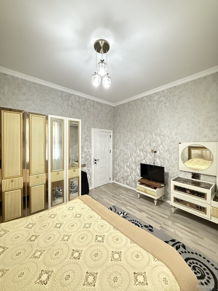 4 otaqlı həyət evi/bağ evi - Şüvəlan q. - 160 m² (24)