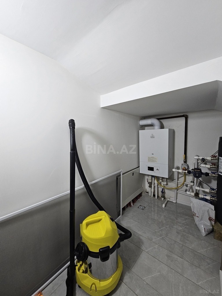 4 otaqlı həyət evi/bağ evi - Şüvəlan q. - 240 m² (19)