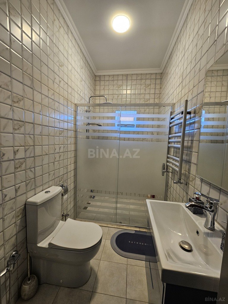 4 otaqlı həyət evi/bağ evi - Şüvəlan q. - 240 m² (27)