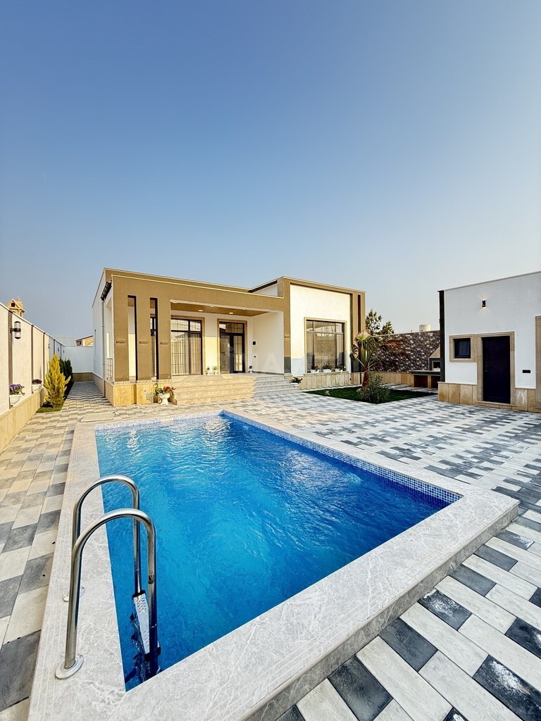 4 otaqlı həyət evi/bağ evi - Şüvəlan q. - 180 m² (1)