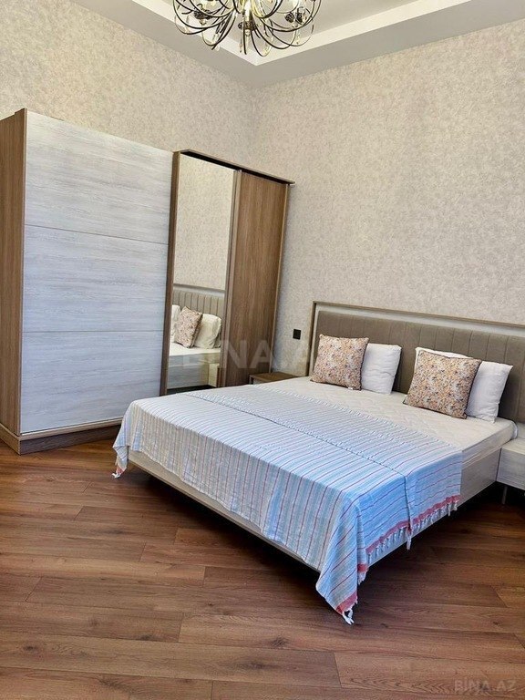 4 otaqlı həyət evi/bağ evi - Mərdəkan q. - 240 m² (25)