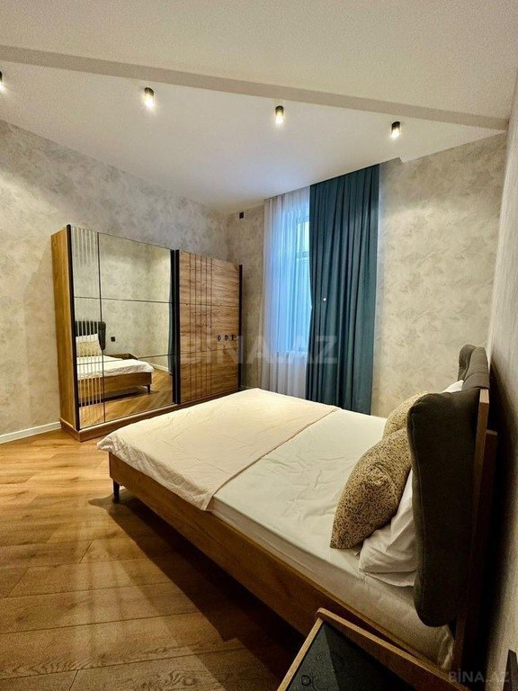 4 otaqlı həyət evi/bağ evi - Mərdəkan q. - 240 m² (30)