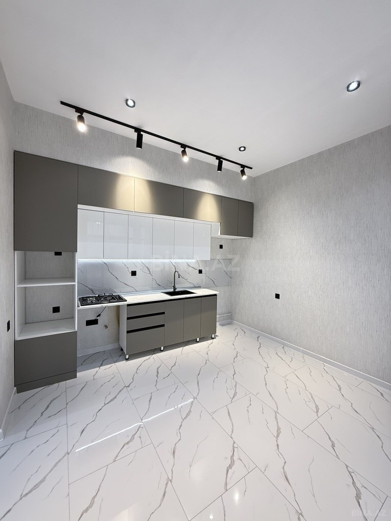 4 otaqlı həyət evi/bağ evi - Şüvəlan q. - 160 m² (16)