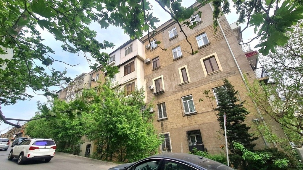 3-комн. вторичка - м. Низами - 80 м² (1)