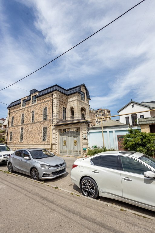 Дом/Дача - Бинагадинский р. - 950 м² (1)
