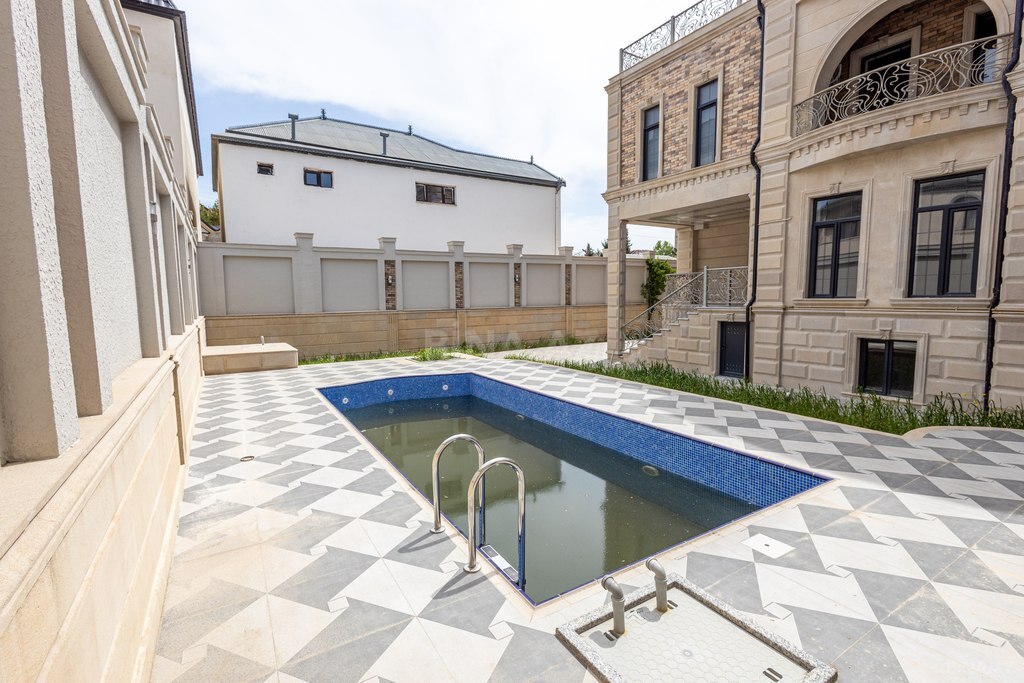 Дом/Дача - Бинагадинский р. - 950 м² (5)