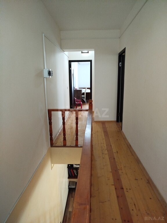 6 otaqlı həyət evi/bağ evi - Novxanı q. - 240 m² (15)