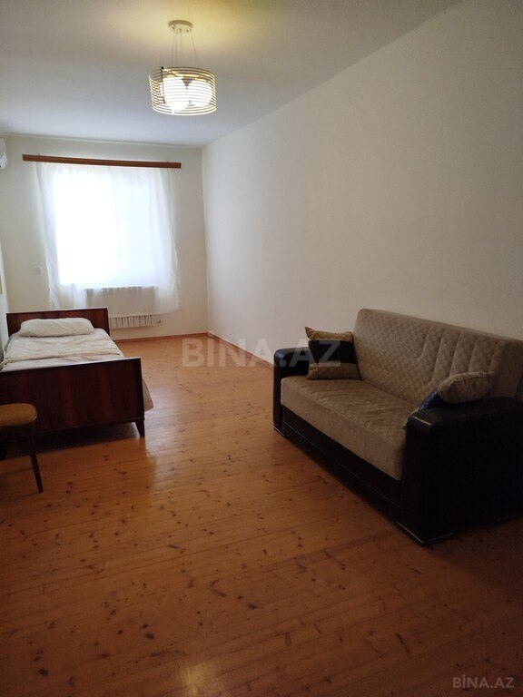 6 otaqlı həyət evi/bağ evi - Novxanı q. - 240 m² (17)